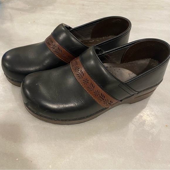 Dansko Penny Full Grain Women's 41 / 10.5 M Clogs Black Brown Professional Nurse - Picture 3 of 8